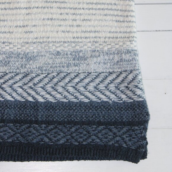 Abercrombie Kids Knit White and Blue Sweater Vest - Picture 3 of 7